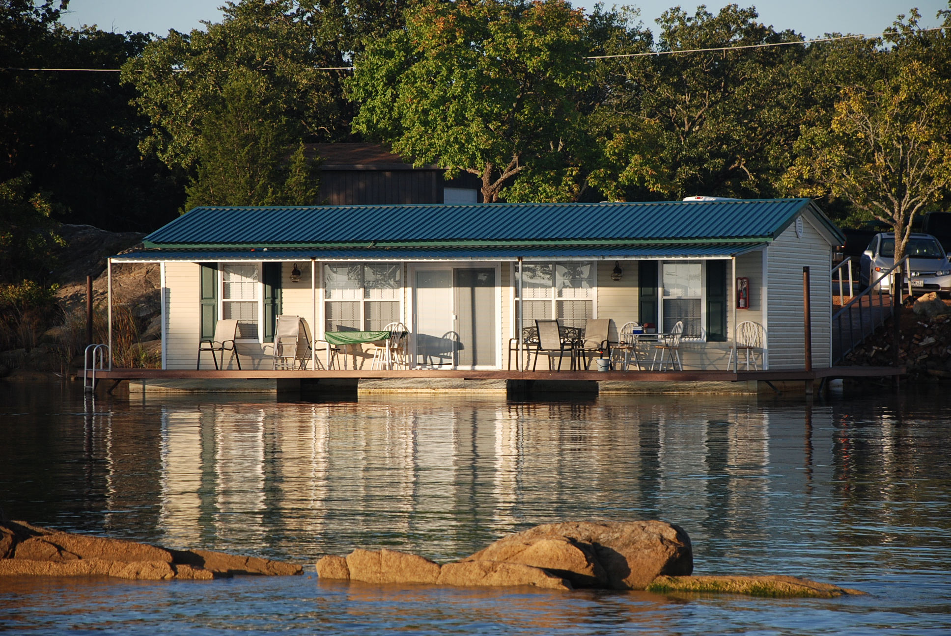 Lake Murray Floating Cabins